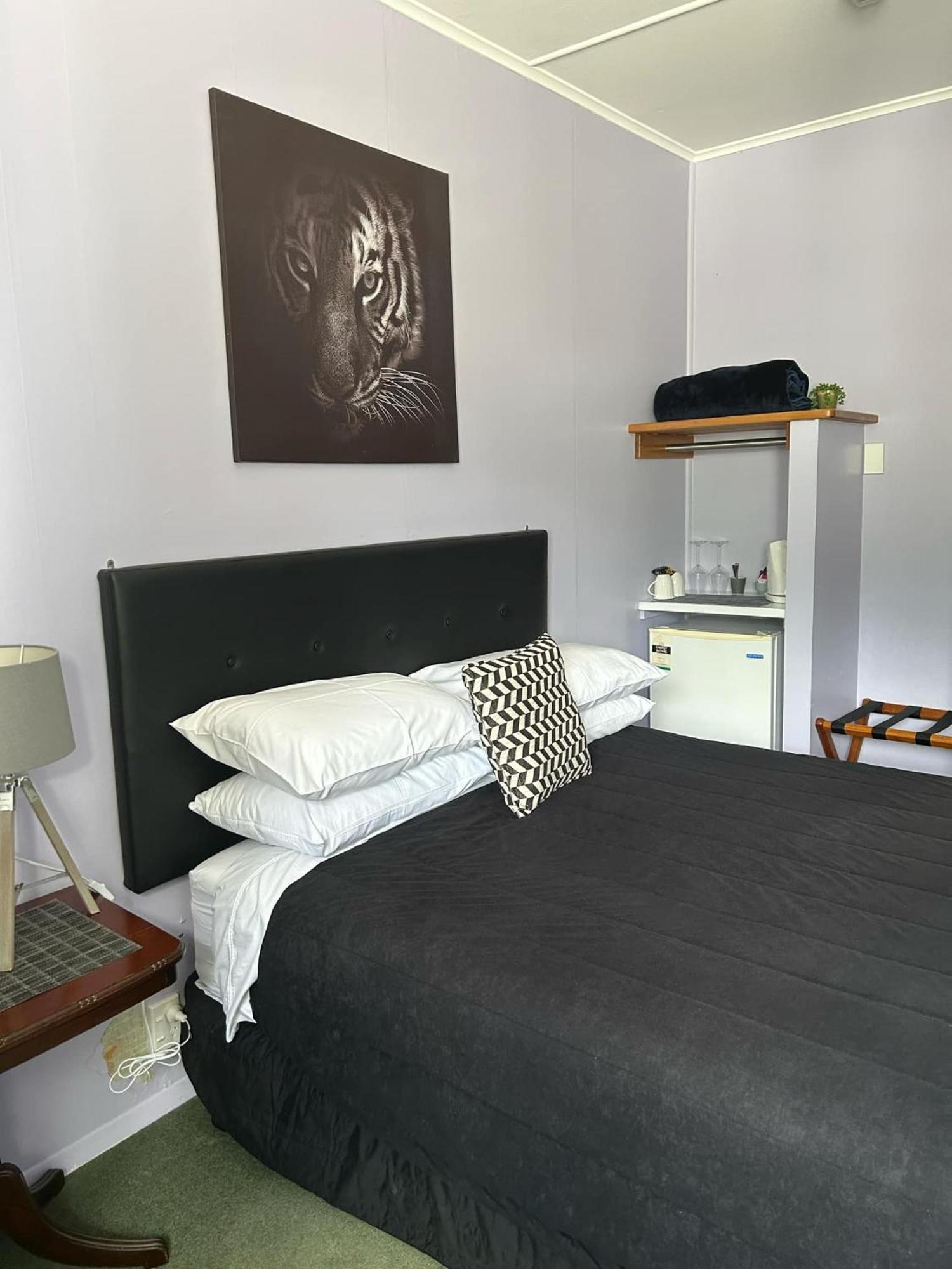 Admirals Lodge Пиктон Экстерьер фото