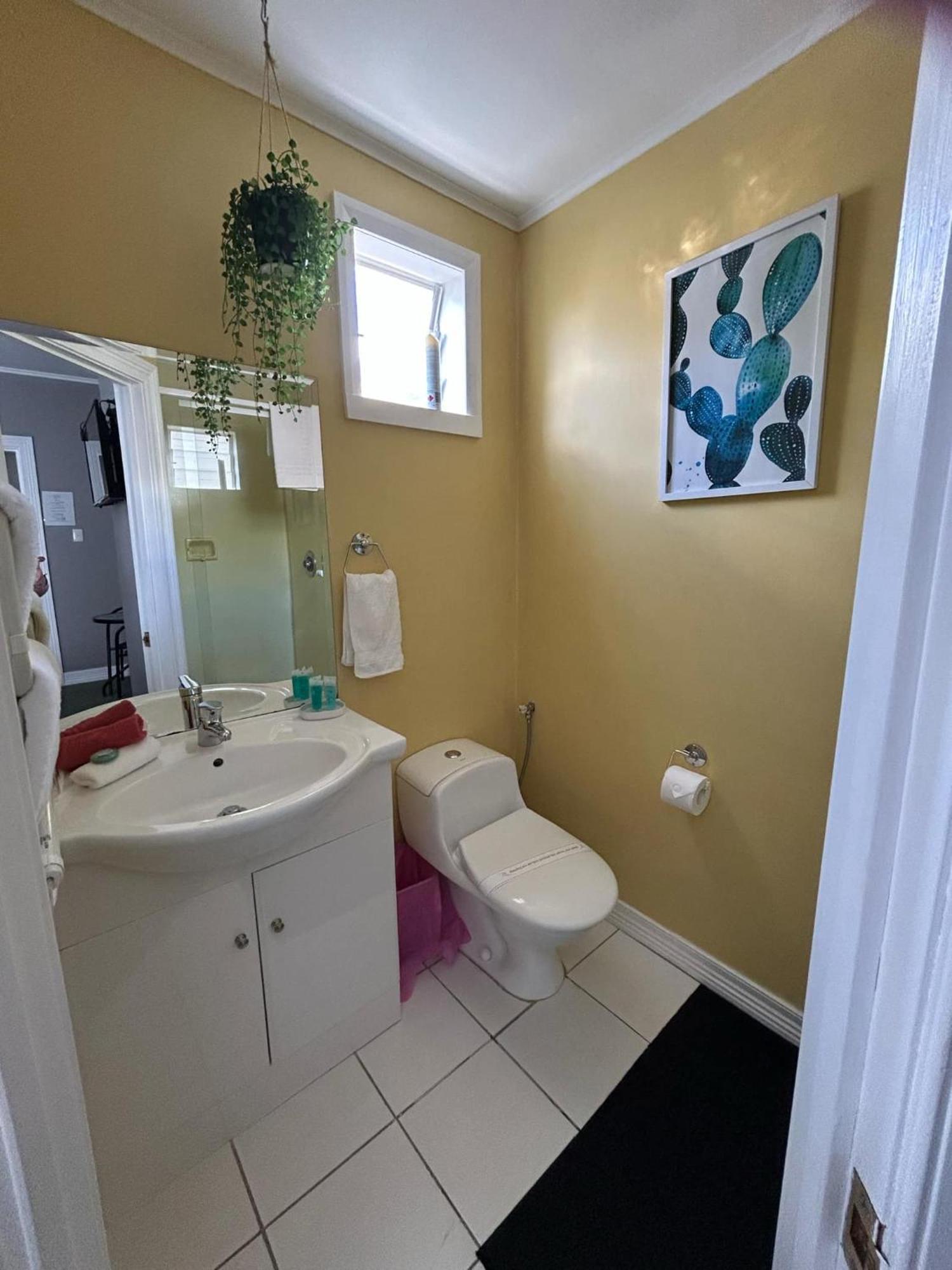 Admirals Lodge Пиктон Экстерьер фото